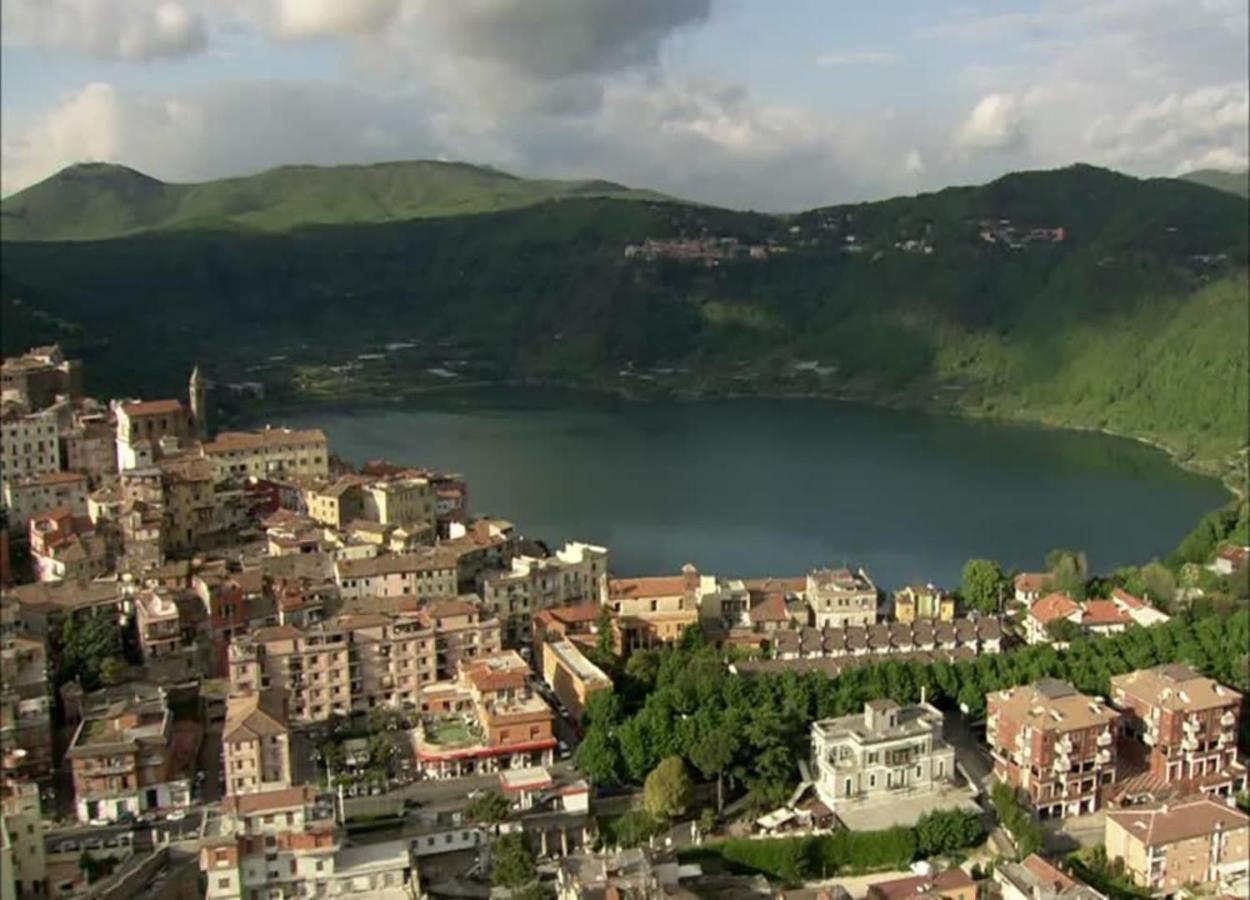 Apartamento Relax Sul Lago Genzano di Roma Exterior foto